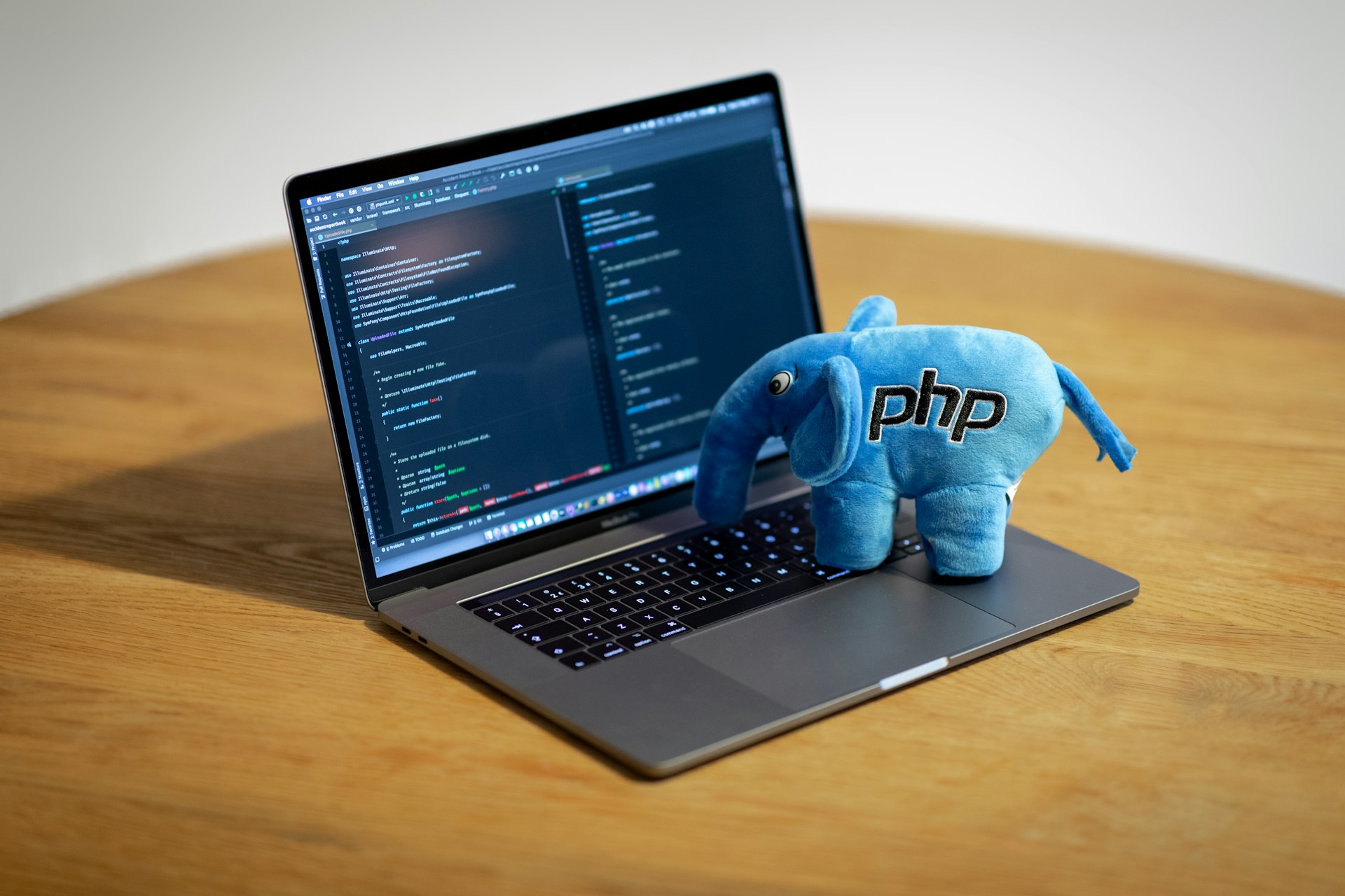 API de candidatos e vagas: um CRUD Laravel pensado para não repetir código